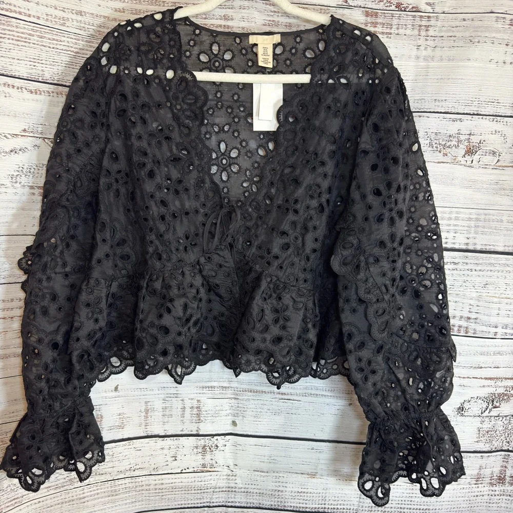 H&M Top Womens size XL Elegant Black Lace Embroidered eyelet Front tie Blouse‎